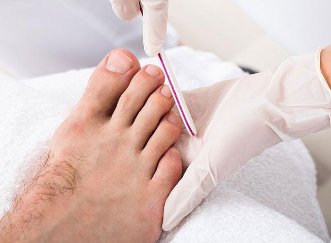 Manichiură și Pedichiură Masculină